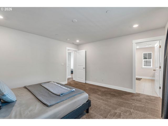14342 Sw 165TH Ave, Portland, OR 97224
