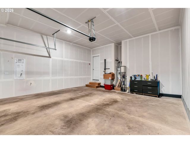 14342 Sw 165TH Ave, Portland, OR 97224