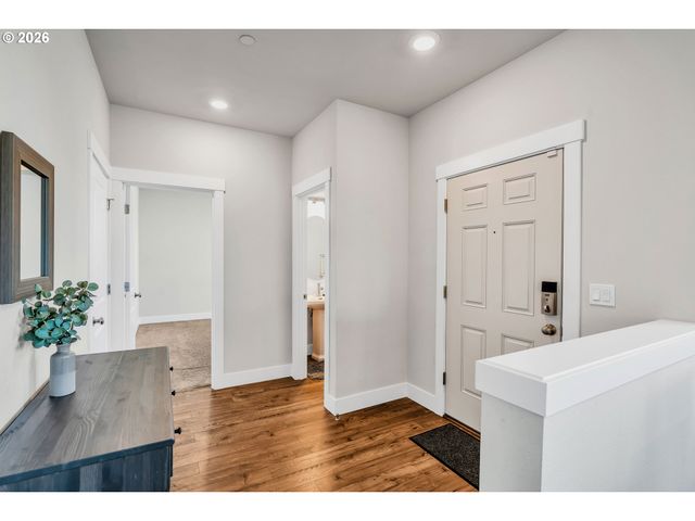 14342 Sw 165TH Ave, Portland, OR 97224