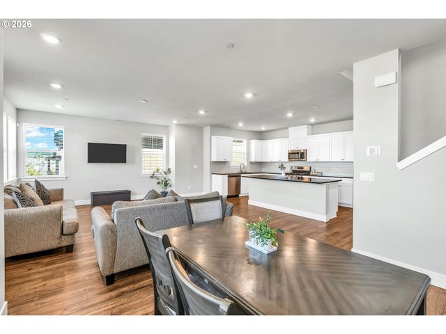 14342 Sw 165TH Ave, Portland, OR 97224