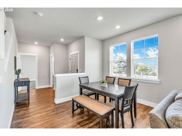 14342 Sw 165TH Ave, Portland, OR 97224