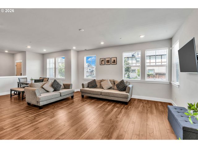 14342 Sw 165TH Ave, Portland, OR 97224