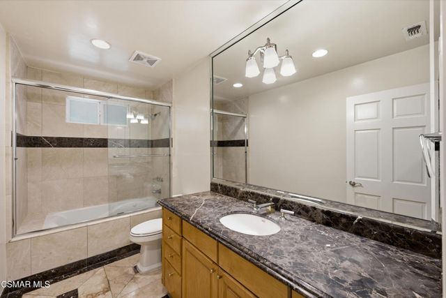 5919 Rolling Road, Woodland Hills, CA 91367