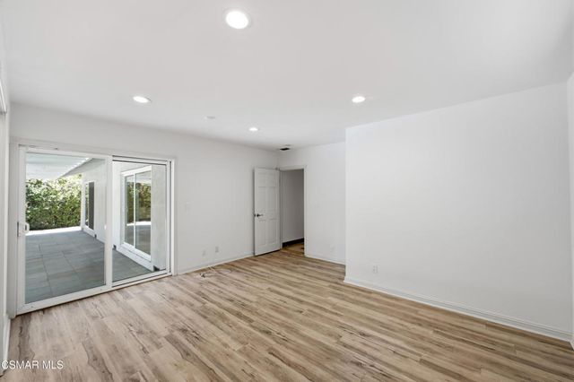 5919 Rolling Road, Woodland Hills, CA 91367
