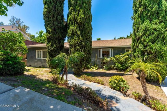 5919 Rolling Road, Woodland Hills, CA 91367