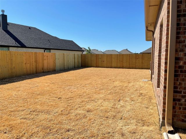 634 Nolan Drive, Sherman, TX 75092
