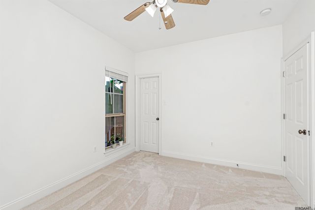 2216 Estates Rd, Baton Rouge, LA 70808