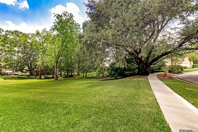 2216 Estates Rd, Baton Rouge, LA 70808