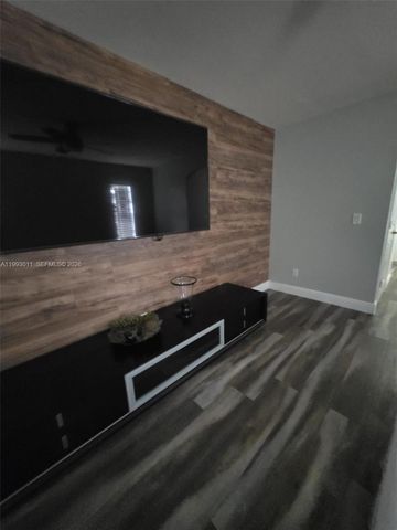1816 Tomaso Avenue, Lehigh Acres, FL 33972