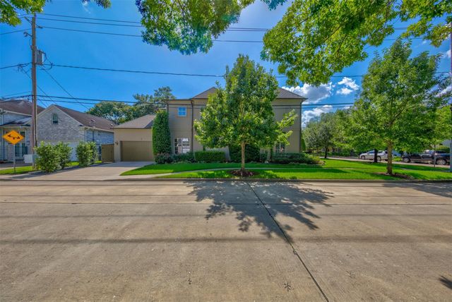 3903 Tennyson Street, West University Place, TX 77005