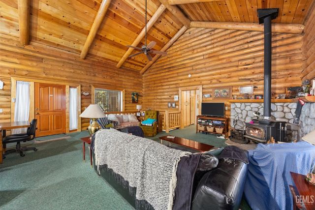 8717 Old State Road, Wofford Heights, CA 93285