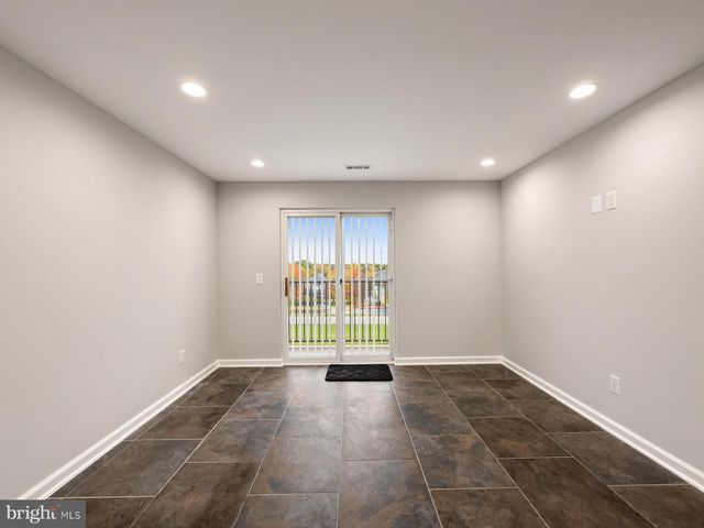 326 CAPE DR SE, Washington, DC 20019