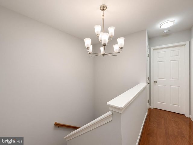 326 CAPE DR SE, Washington, DC 20019