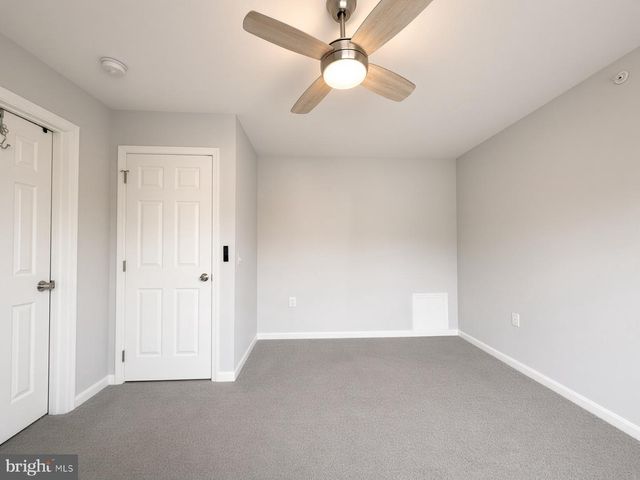 326 CAPE DR SE, Washington, DC 20019