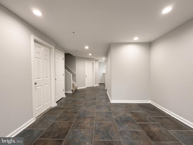 326 CAPE DR SE, Washington, DC 20019