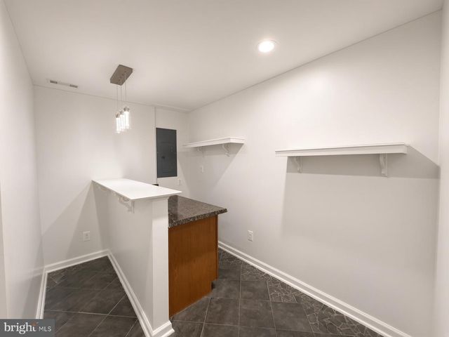326 CAPE DR SE, Washington, DC 20019