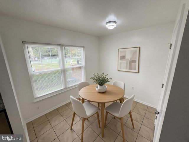 326 CAPE DR SE, Washington, DC 20019