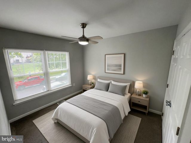 326 CAPE DR SE, Washington, DC 20019