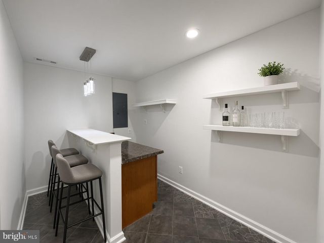 326 CAPE DR SE, Washington, DC 20019