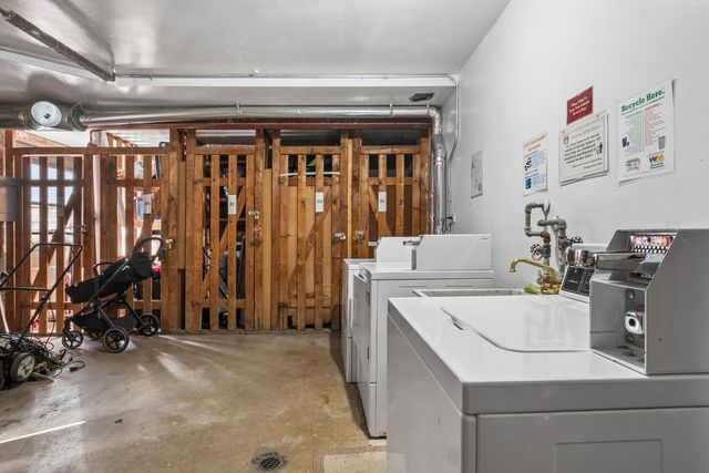 4416 N Kostner Avenue 2C, Chicago, IL 60630