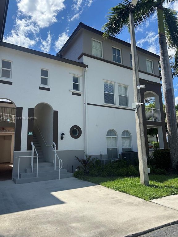 4311 SW 160th Avenue 105, Miramar, FL 33027