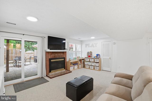 4096 CHAMPIONSHIP CT, Annandale, VA 22003
