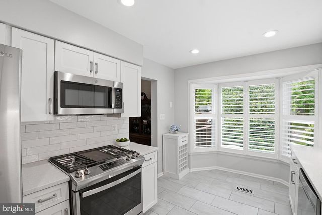 4096 CHAMPIONSHIP CT, Annandale, VA 22003