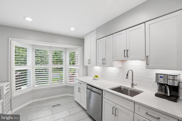 4096 CHAMPIONSHIP CT, Annandale, VA 22003