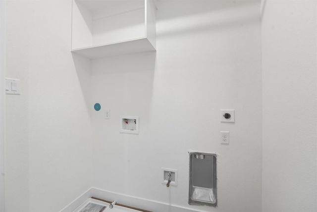 3903 Pinemont Drive A, Houston, TX 77018