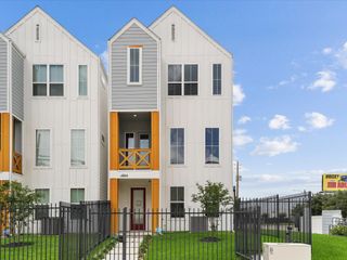 3903 Pinemont Drive A, Houston, TX 77018