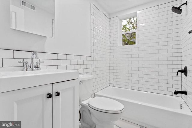 804 N BROOKLYN ST, Philadelphia, PA 19104