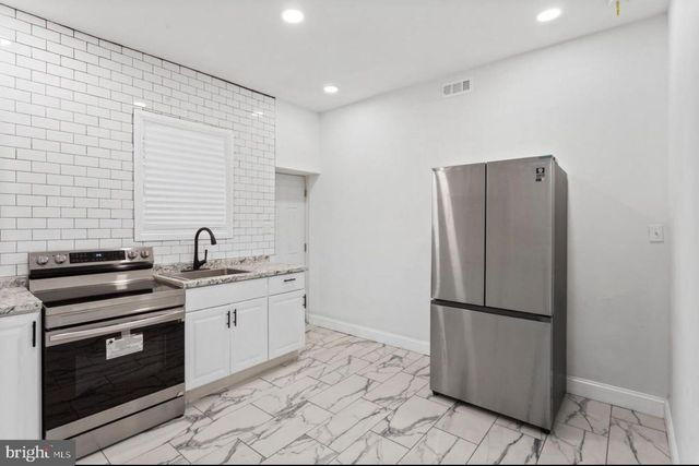 804 N BROOKLYN ST, Philadelphia, PA 19104