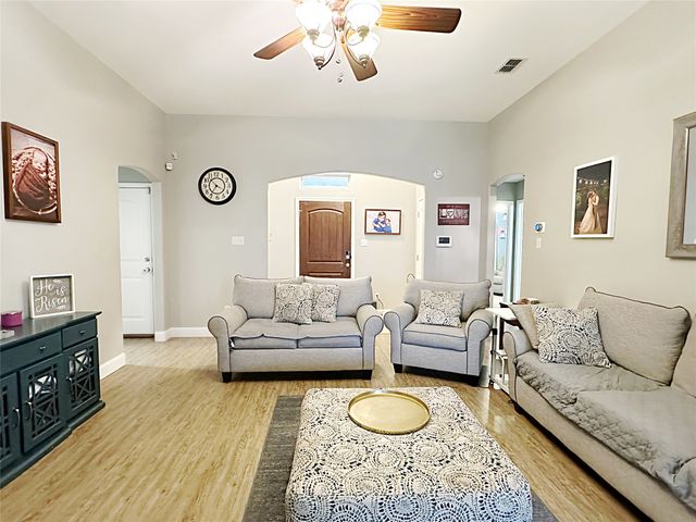 209 Lollipop Trail, Abilene, TX 79602