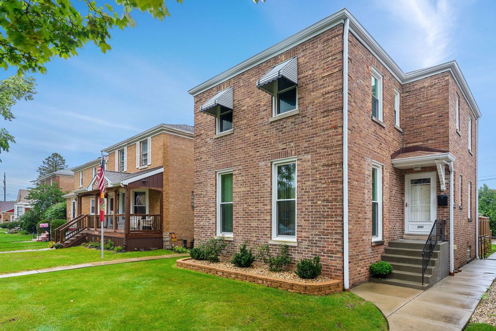 2247 S 11th Avenue, North Riverside, IL 60546 — exterior