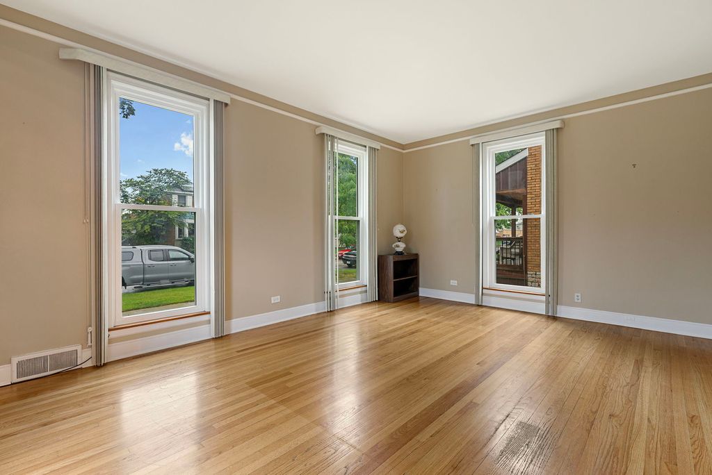 2247 S 11th Avenue, North Riverside, IL 60546 — photo 2