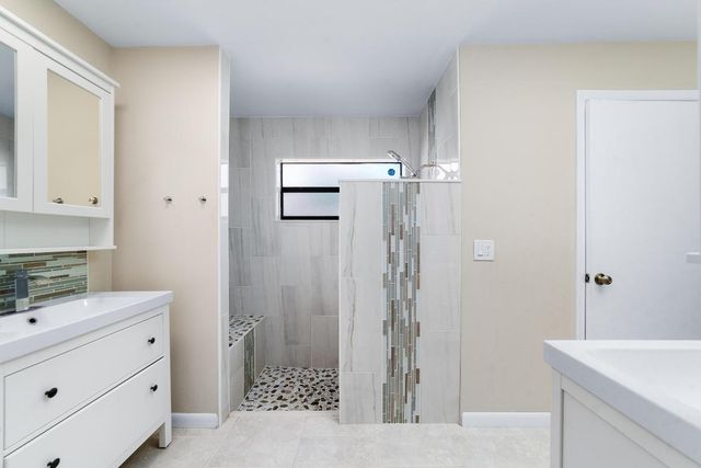 1060 Cedar Creek Way, Davie, FL 33325