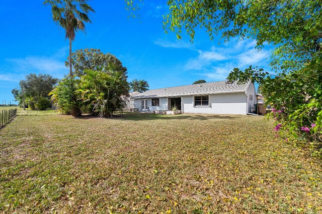 1060 Cedar Creek Way, Davie, FL 33325