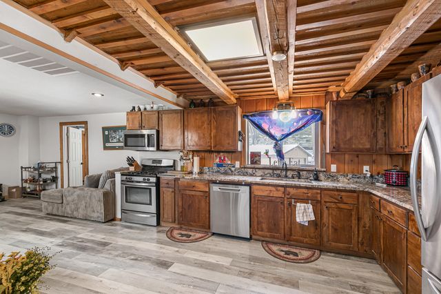 29450 Sloan Street, Klamath Falls, OR 97601