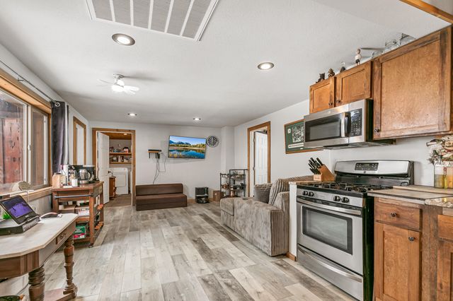 29450 Sloan Street, Klamath Falls, OR 97601