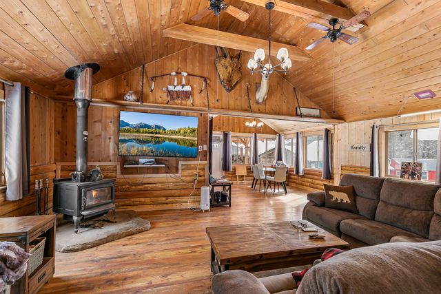 29450 Sloan Street, Klamath Falls, OR 97601