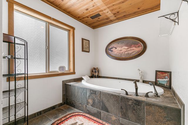 29450 Sloan Street, Klamath Falls, OR 97601