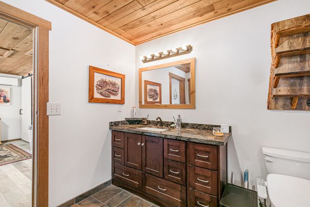 29450 Sloan Street, Klamath Falls, OR 97601