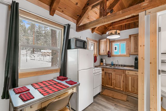 29450 Sloan Street, Klamath Falls, OR 97601