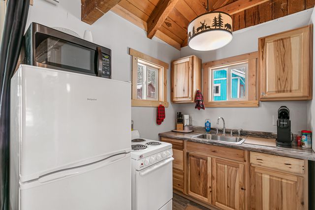 29450 Sloan Street, Klamath Falls, OR 97601