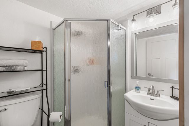 29450 Sloan Street, Klamath Falls, OR 97601