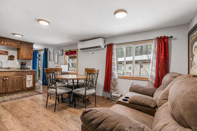 29450 Sloan Street, Klamath Falls, OR 97601