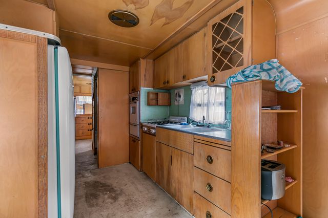 29450 Sloan Street, Klamath Falls, OR 97601