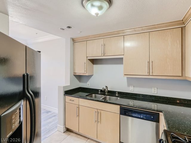 260 East Flamingo Road 220, Las Vegas, NV 89169