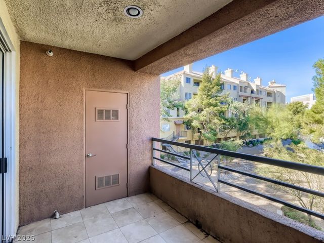 260 East Flamingo Road 220, Las Vegas, NV 89169