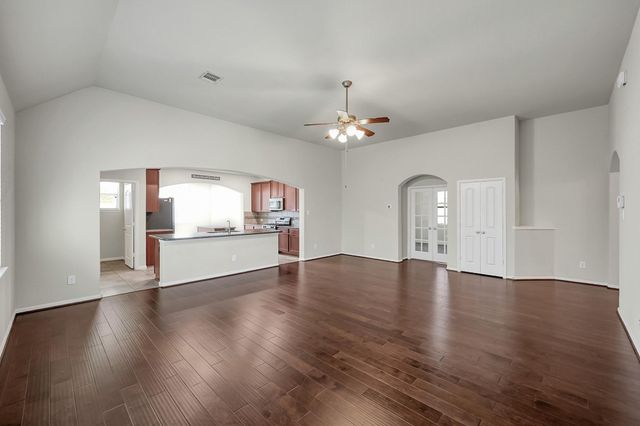 30119 Saw Oaks Drive, Magnolia, TX 77355